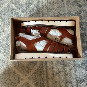 Anthropologie sandal rust suede